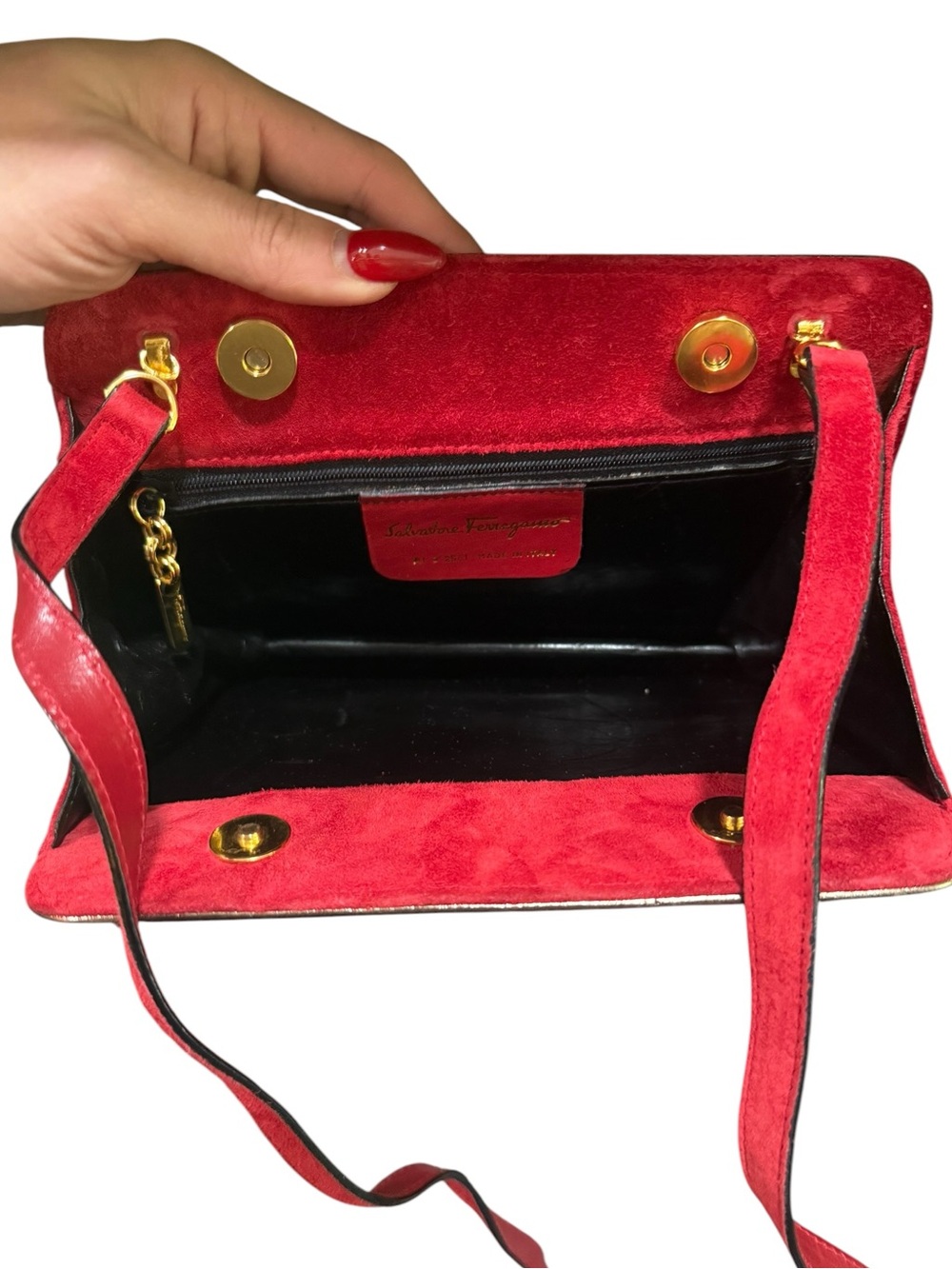 Salvatore Ferragamo Red Suede Leather crossbody Bag Gold Trim Italy Vintage - Picture 3 of 9